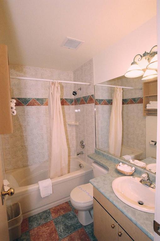 Robsonstrasse Hotel & Suites Vancouver Pokój zdjęcie