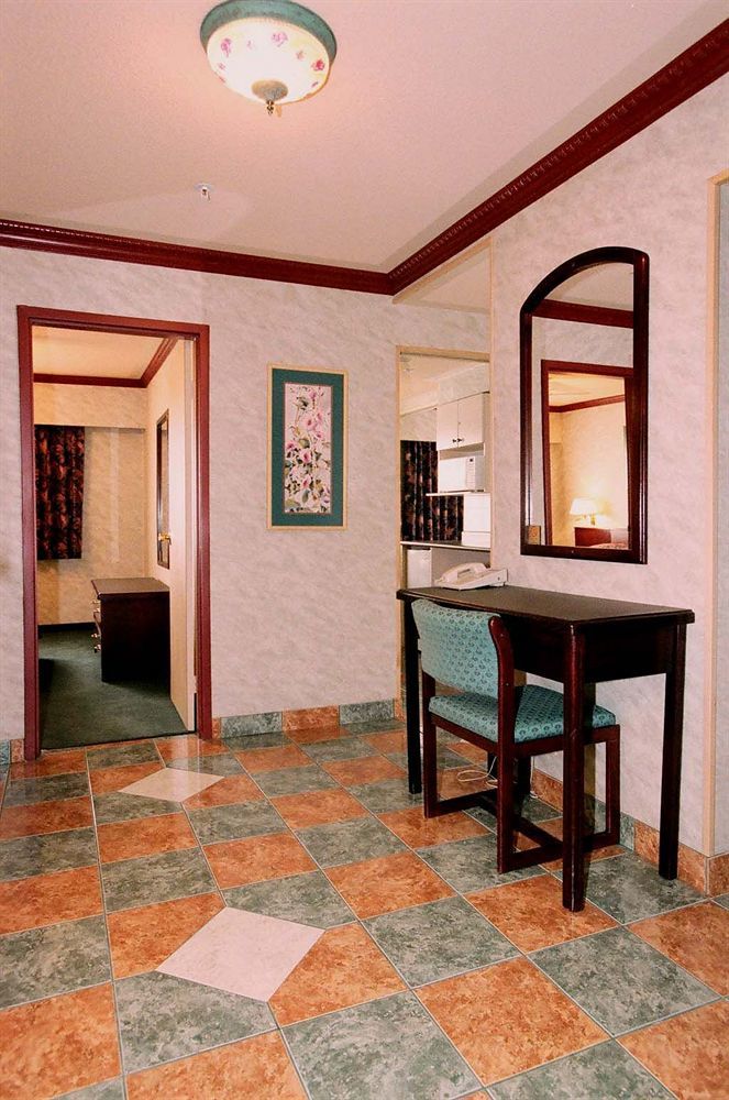 Robsonstrasse Hotel & Suites Vancouver Pokój zdjęcie